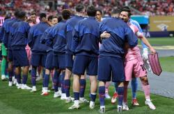 HTH Sports-足球盛事让球迷兴奋，双方实力均衡