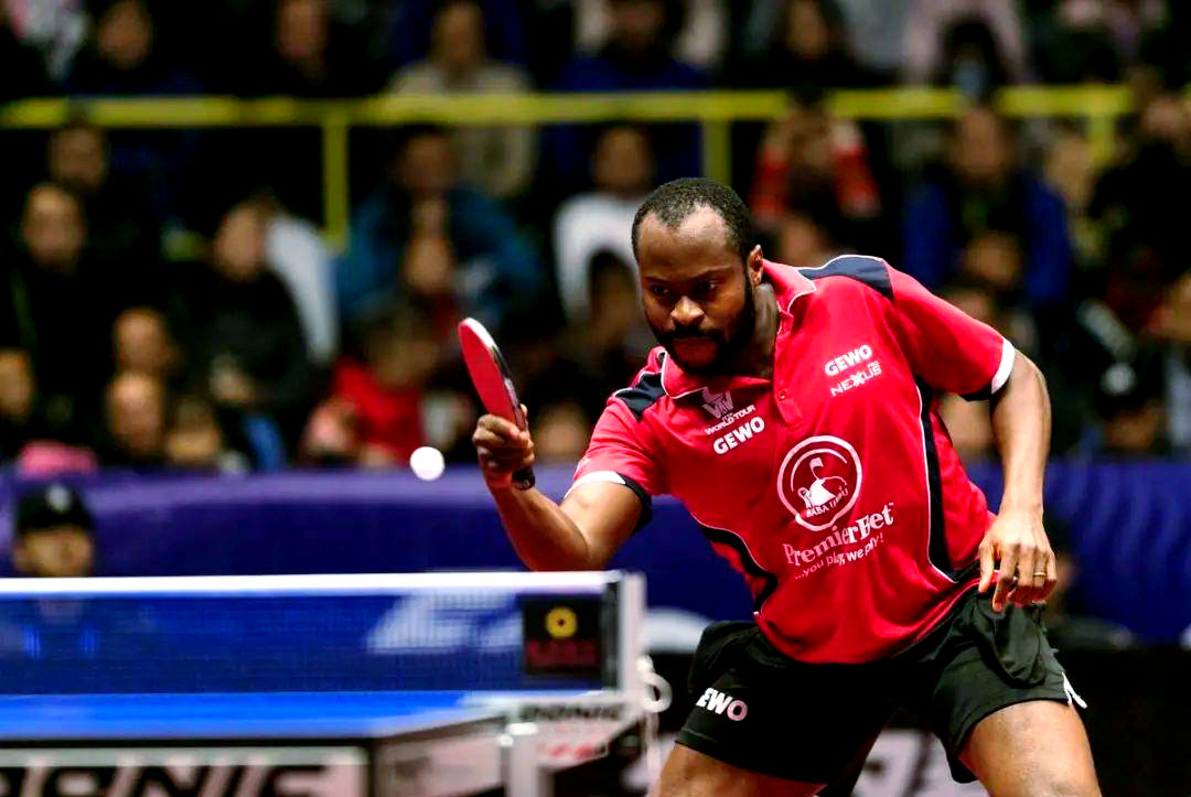 顽强拼搏！运动员不畏强敌夺冠