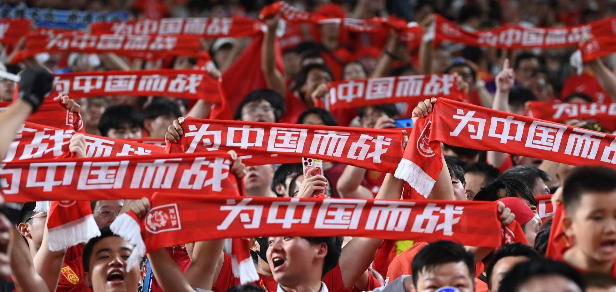 顽强拼搏！运动员不畏强敌夺冠