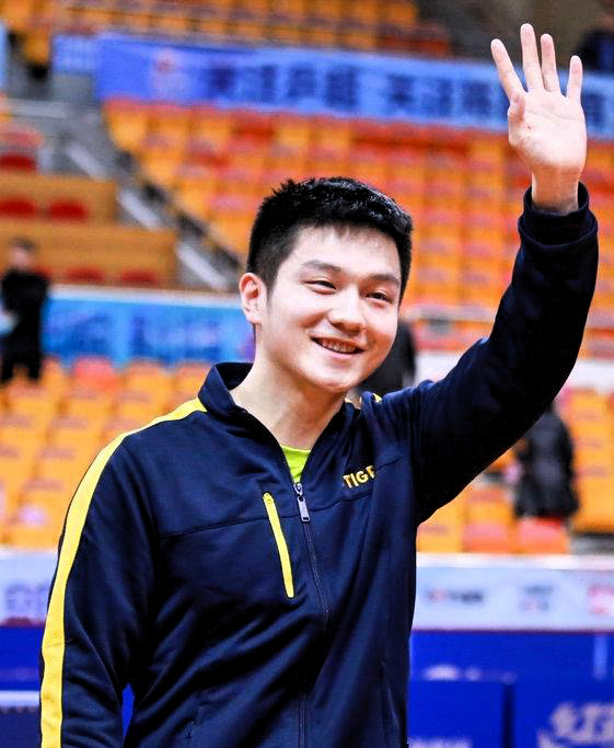 波兰队碾压法国队，樊振东惊艳四座